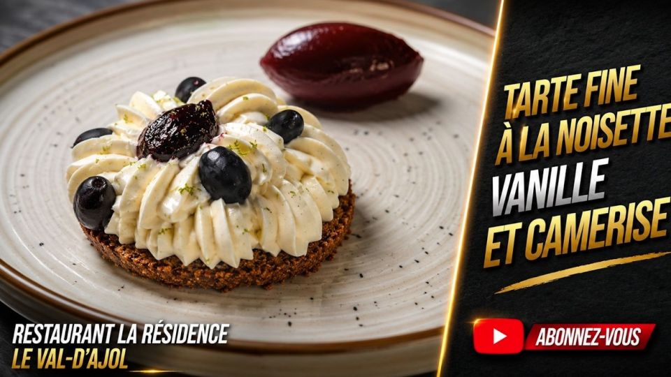 A feu doux : La Résidence #05 Tarte fine à la noisette, vanille et camerise