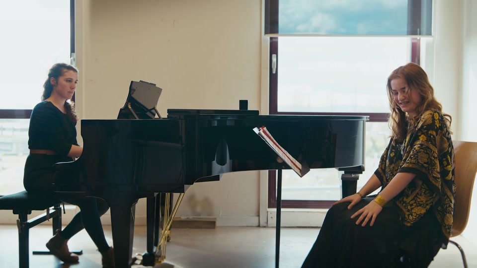 Documentaire : Maya et Tosca - quand les voix manouches s'élèvent de Hakob Melkonyan